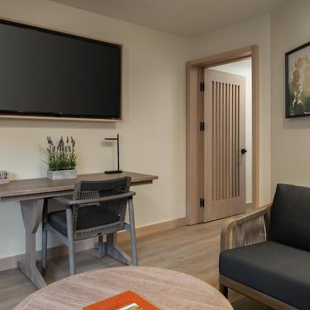 Embassy Suites By Hilton Napa Valley Exteriör bild