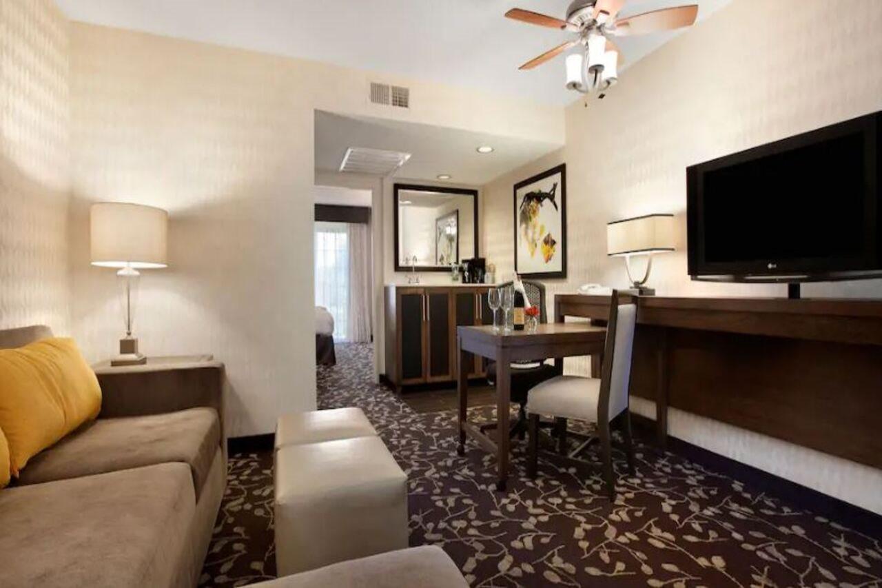 Embassy Suites By Hilton Napa Valley Exteriör bild
